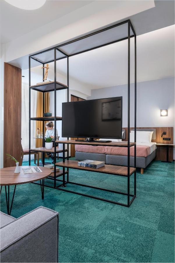 סקופיה Hotel Tim'S מראה חיצוני תמונה
