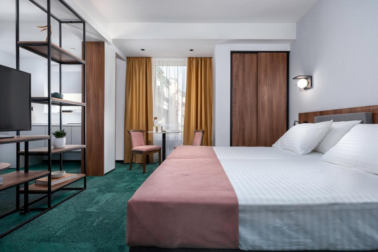 סקופיה Hotel Tim'S מראה חיצוני תמונה